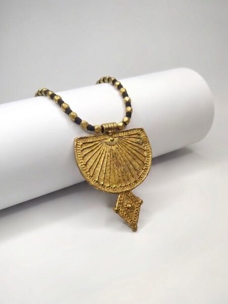 Akriti : The Dokra Pendant Necklace