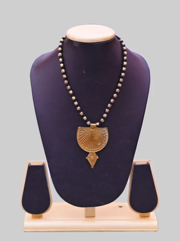 Akriti : The Dokra Pendant Necklace