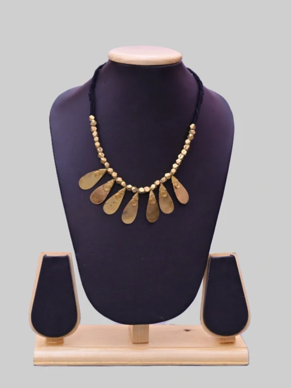 Prakriti : Authentic, dokra egg patri necklace - Image 4