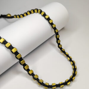 Necklace square beads in black thread type1