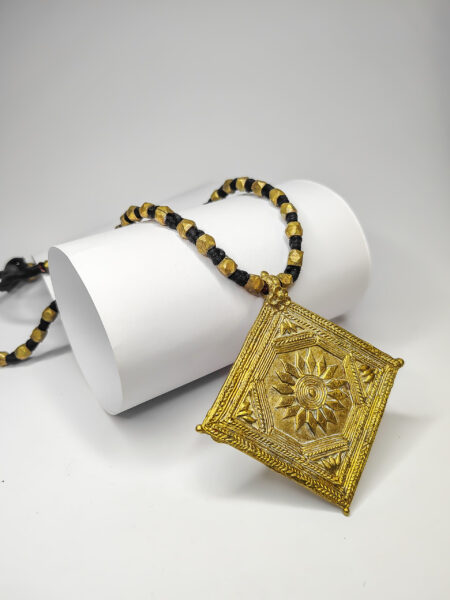 Akriti : The Dokra Pendant Necklace