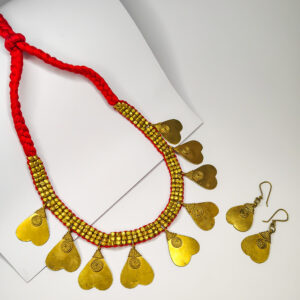 Traditional, Dokra patri and beads necklace with earrings (red-heart)