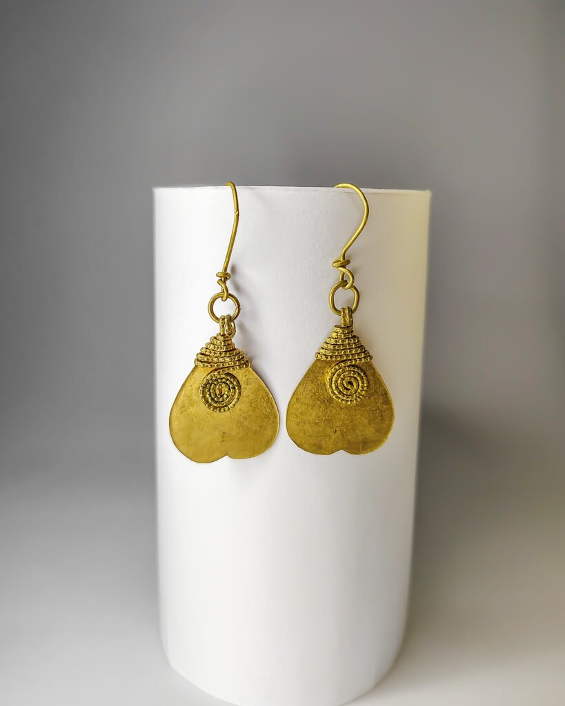 Beautiful, Dokra Heart Patri Earrings