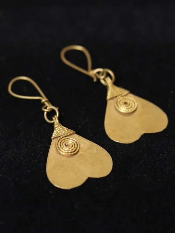 Beautiful, Dokra Heart Patri Earrings - Image 2