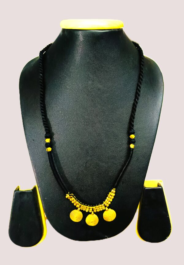 Dokra necklace withbeautiful three coil pendant