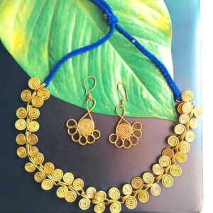 Dokra Spiral choker necklace with earrings, blue colour