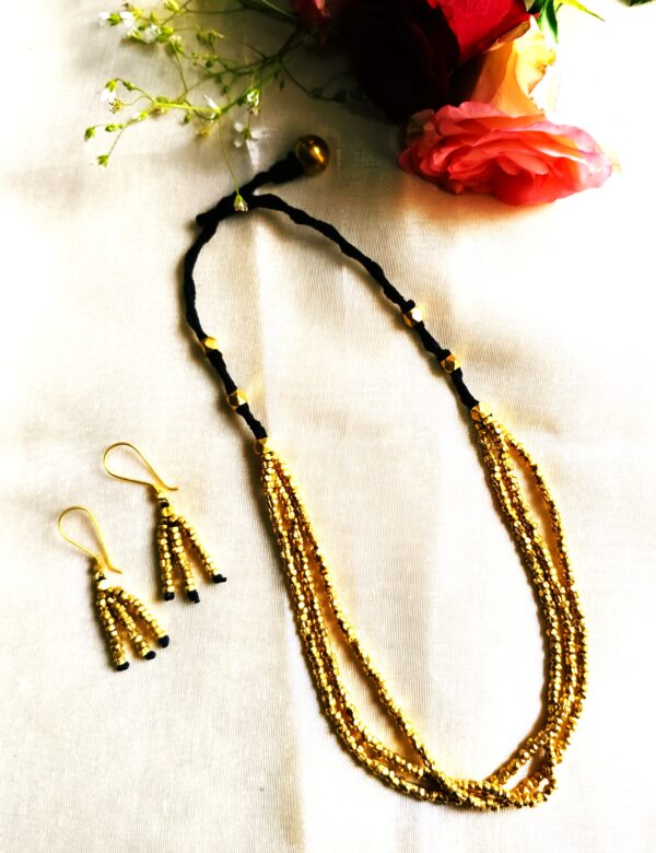 Stunning,Dokra beads, threeline choker, necklace with earrings