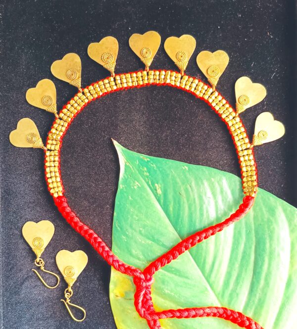 Traditional, Dokra patri and beads necklace with earrings (red-heart)