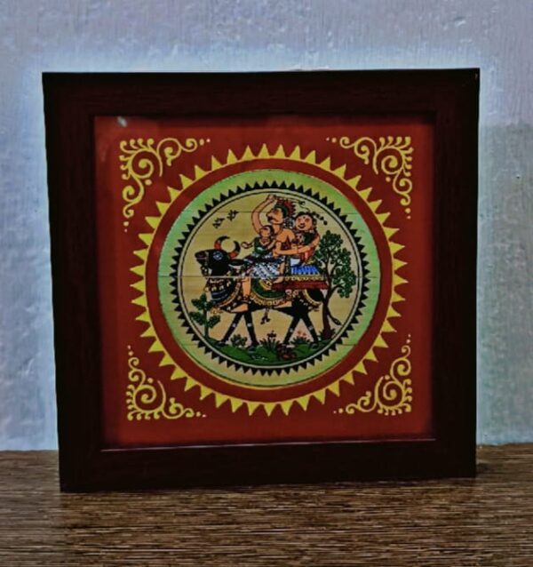 Collectible, hand-crafted, tribal family on bull, palm leaf, L-15cm, W-15cm - Image 4