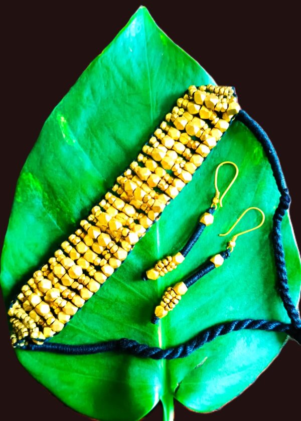 Authentic, Dokra Chapasari(neck-band) necklace with earrings