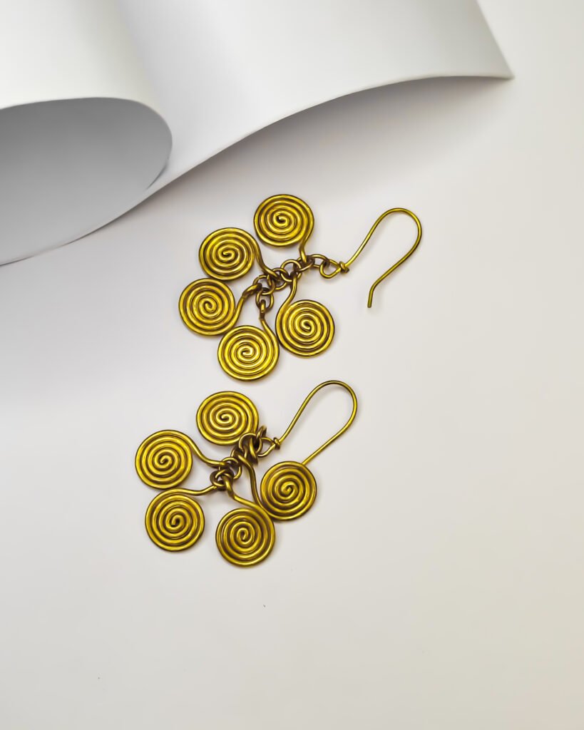 Exquisite, Traditional, hand-made, Dokra Spiral Penth earrings