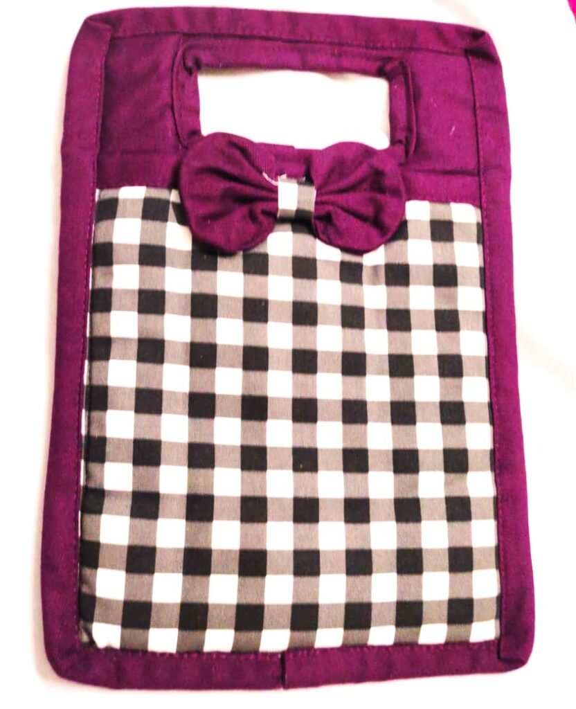 Beautiful, Ecofriendly, Hand-made, Fabric mobile charging holder